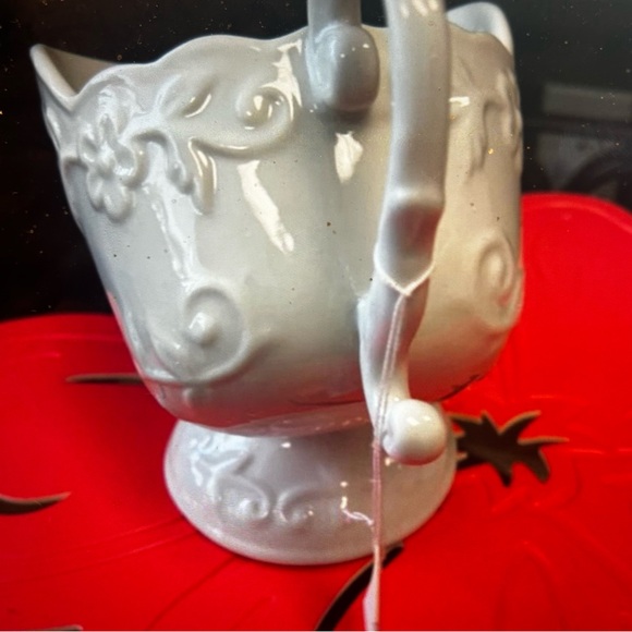 Ivory Ceramic Nut Cup with Scoop - Picture 3 of 4